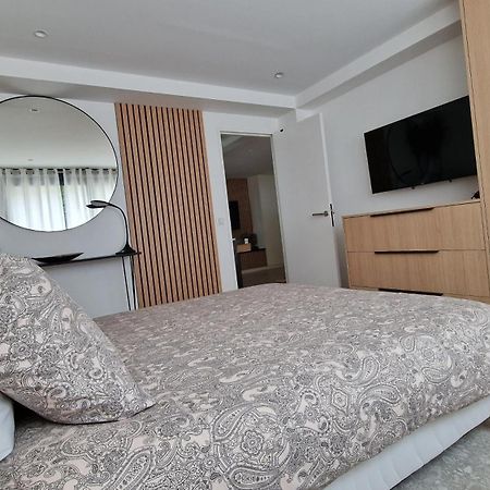Moderne F3 - 10 Min Aeroport Cdg - Paris - Parc Asterix - Disneyland Paris - Tour Eiffel - Champs Elysee - 15 Min Parc Des Expositions Villepinte - 10 Min Le Bourget - 5 Min Du Golf International De Roissy- Jo 2024 Le Thillay Ngoại thất bức ảnh